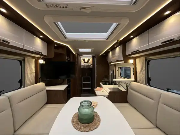 FRANKIA F-LINE (12/29)