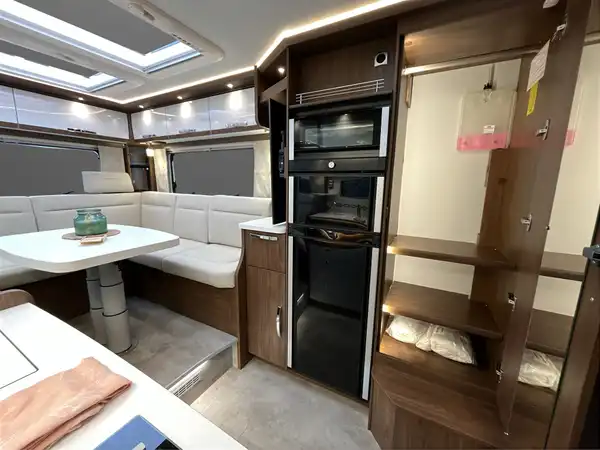 FRANKIA F-LINE (18/29)