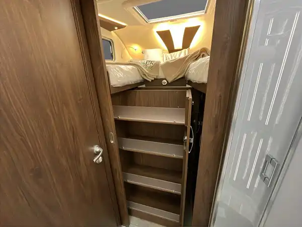 FRANKIA F-LINE (23/29)