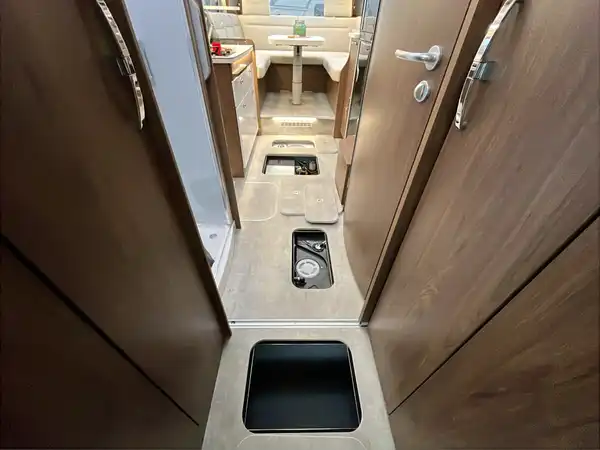 FRANKIA F-LINE (25/29)