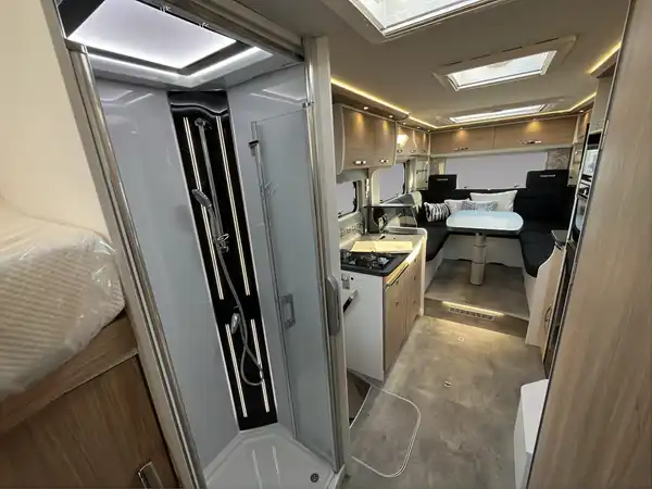 FRANKIA F-LINE (16/21)