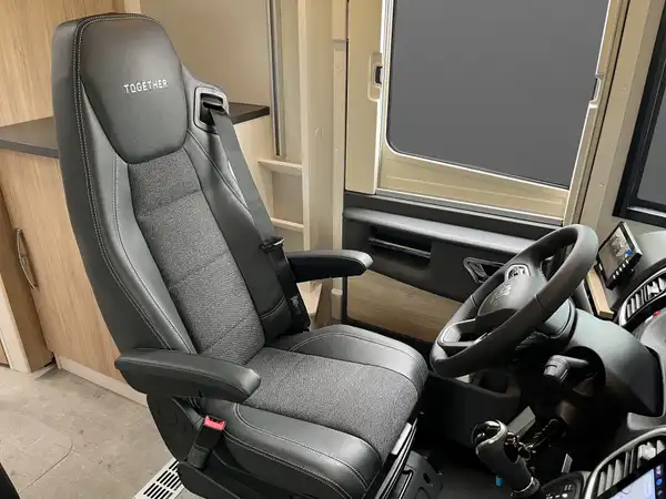 FRANKIA I 740 (19/31)