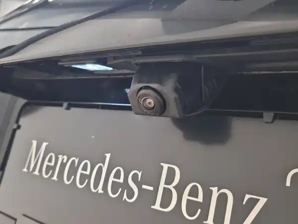 MERCEDES-BENZ A 180 (16/25)