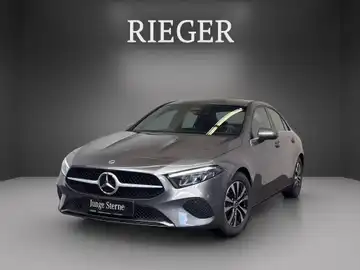 MERCEDES-BENZ A 180 (1/23)