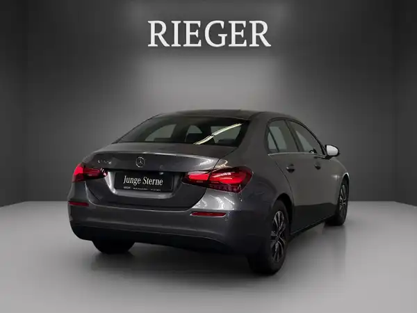 MERCEDES-BENZ A 180 (12/23)