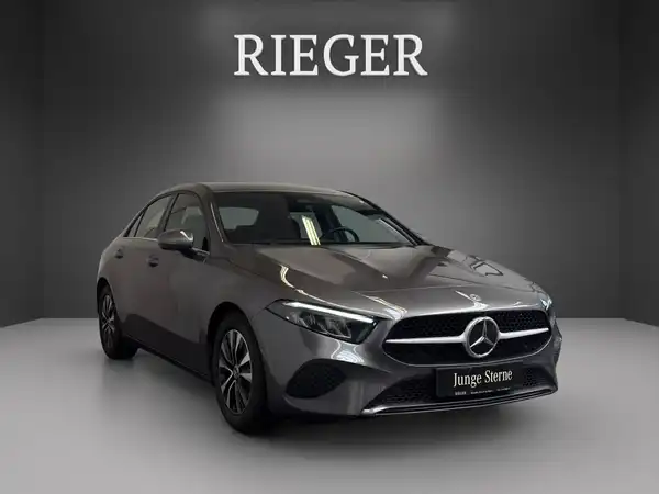 MERCEDES-BENZ A 180 (3/23)
