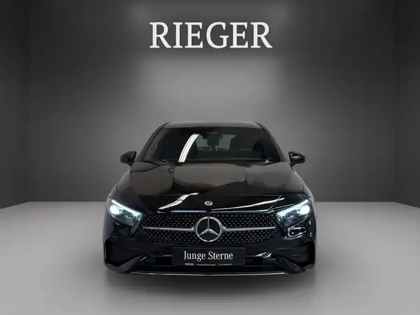 MERCEDES-BENZ A 200 (2/24)