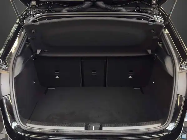 MERCEDES-BENZ A 200 (11/24)