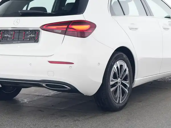 MERCEDES-BENZ A 180 (3/14)