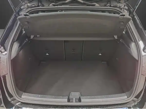 MERCEDES-BENZ A 180 (11/25)