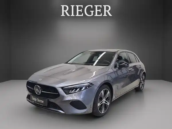 MERCEDES-BENZ A 180 (1/24)