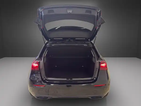 MERCEDES-BENZ A 180 (12/25)