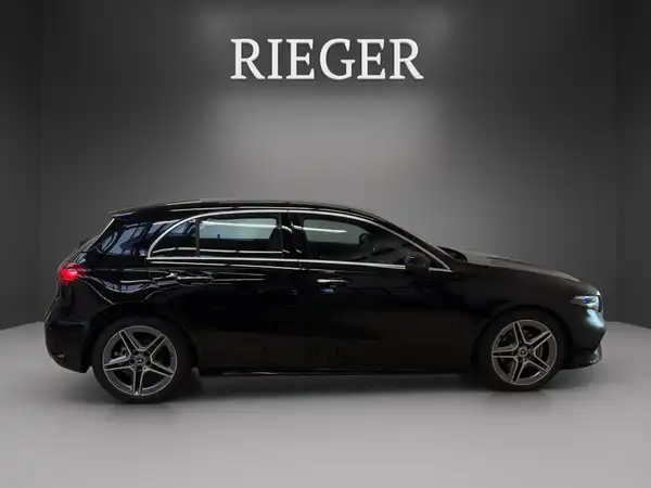 MERCEDES-BENZ A 200 (14/23)