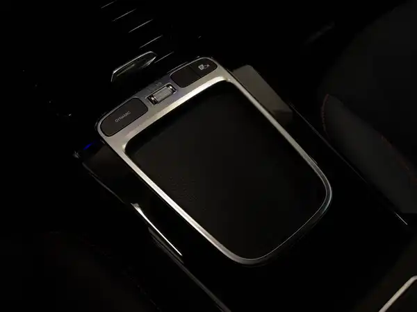 MERCEDES-BENZ A 200 (17/23)