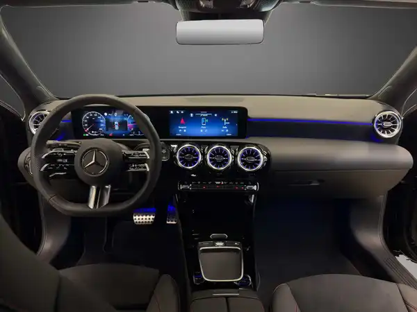 MERCEDES-BENZ A 200 (18/23)