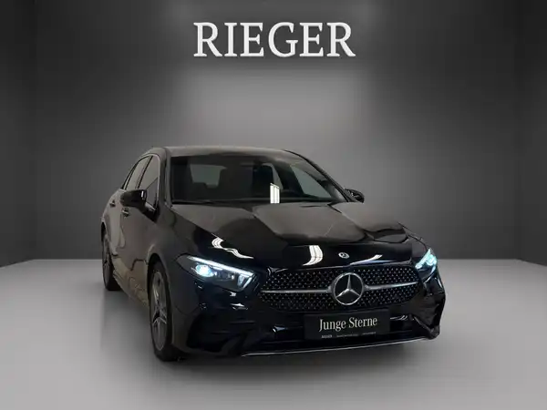 MERCEDES-BENZ A 200 (3/23)