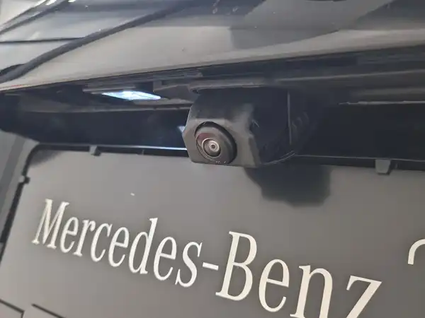 MERCEDES-BENZ A 180 (16/26)