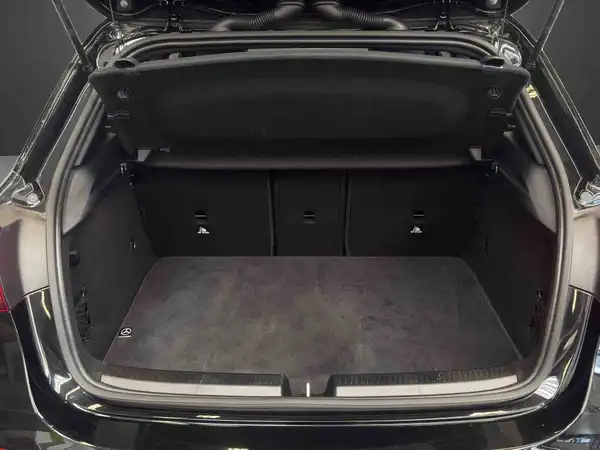 MERCEDES-BENZ A 180 (11/24)