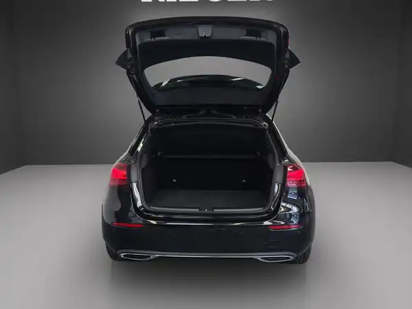 MERCEDES-BENZ A 180 (12/24)