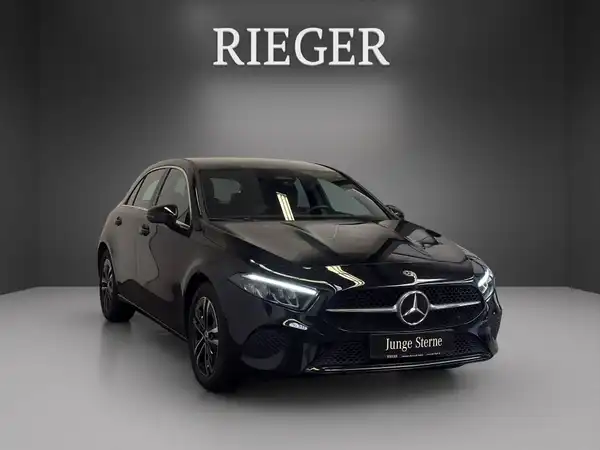 MERCEDES-BENZ A 180 (3/24)