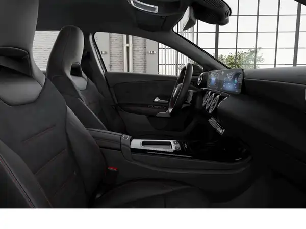 MERCEDES-BENZ A 200 (7/15)