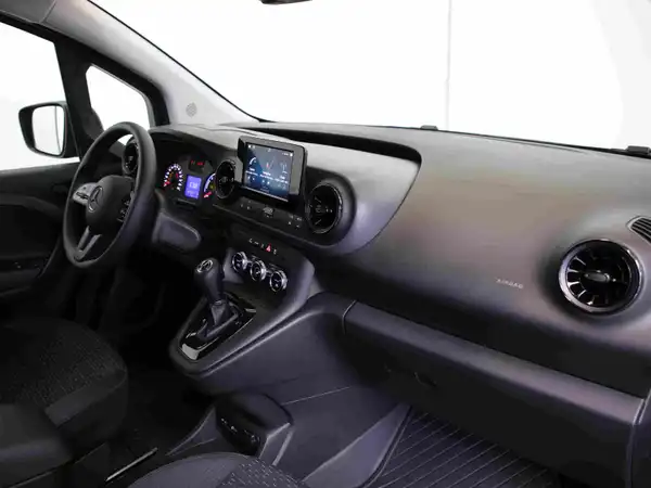 MERCEDES-BENZ ECITAN (12/19)