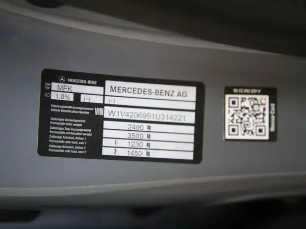 MERCEDES-BENZ ECITAN (7/19)