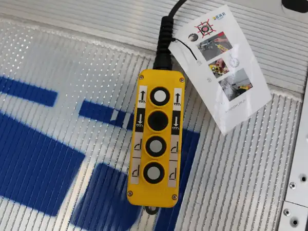 MERCEDES-BENZ SPRINTER 315 (24/29)