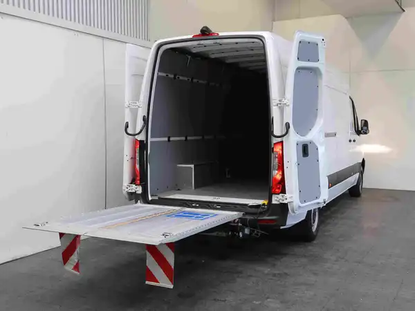 MERCEDES-BENZ SPRINTER 315 (10/29)