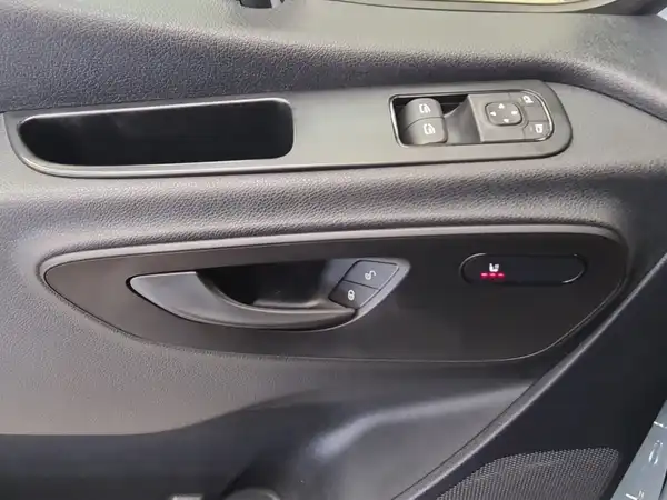 MERCEDES-BENZ SPRINTER 315 (6/25)