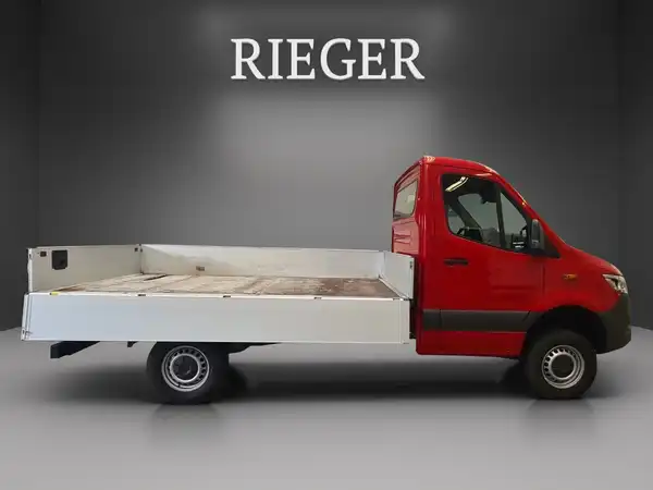 MERCEDES-BENZ SPRINTER (20/25)